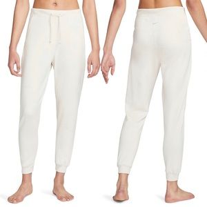 Nike Yoga Luxe joggers sz M